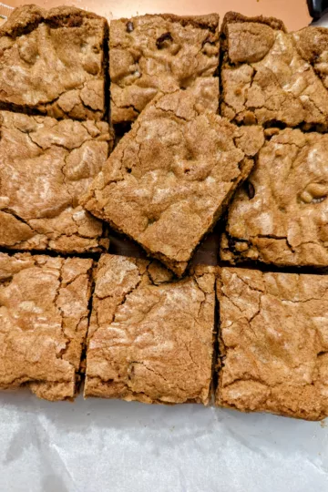 chocolate chip cookie bars